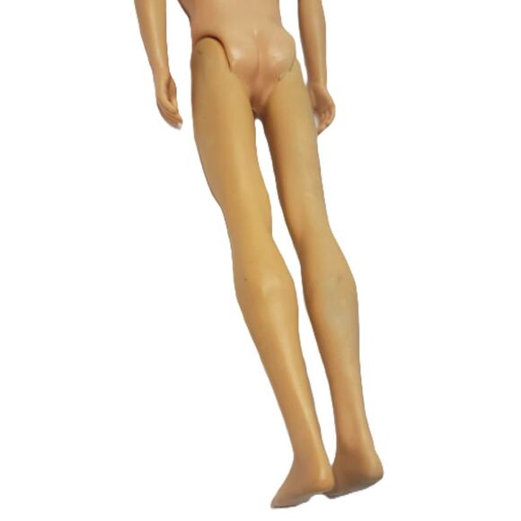 Early 1960's Vintage Straight Leg Ken With Brunette Molded Hair - Picture 10 of 13